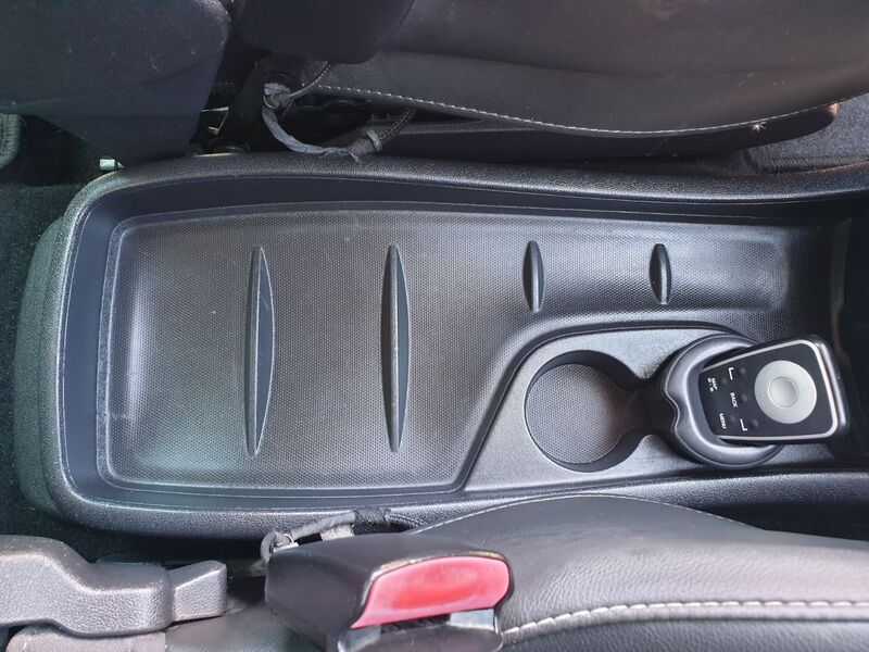 RENAULT SCENIC DYNAMIQUE TOMTOM VVT 2012