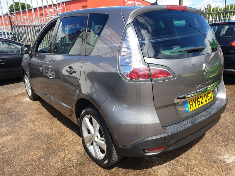 RENAULT SCENIC DYNAMIQUE TOMTOM VVT 2012