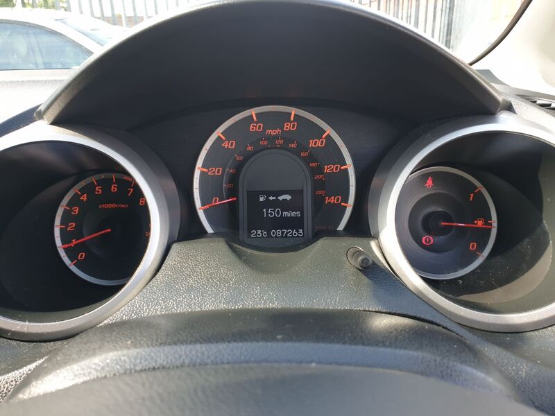 HONDA JAZZ I-VTEC ES 2009