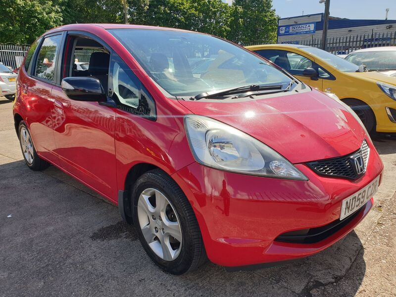 HONDA JAZZ I-VTEC ES 2009
