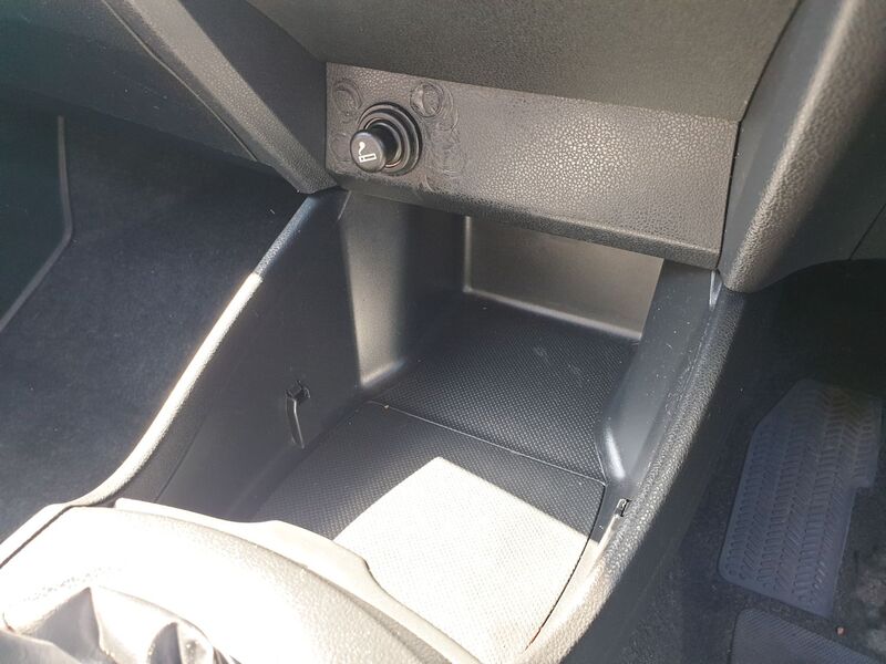 HONDA JAZZ I-VTEC ES 2009