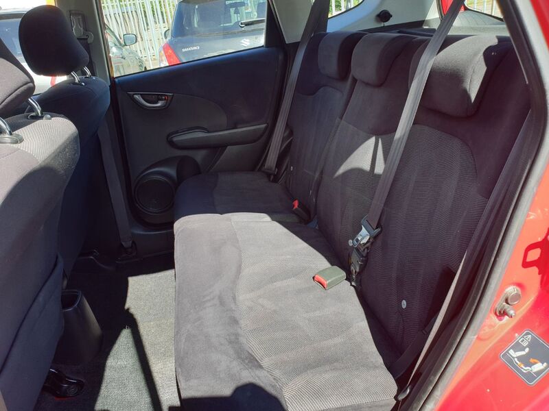 HONDA JAZZ I-VTEC ES 2009
