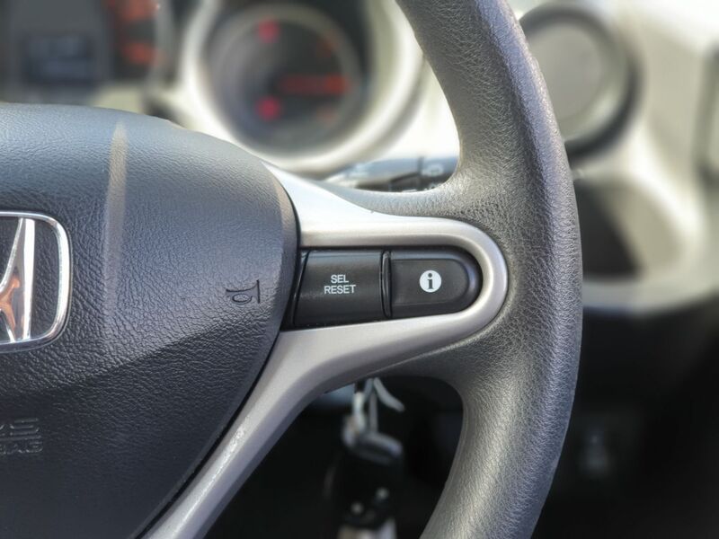 HONDA JAZZ I-VTEC ES 2009