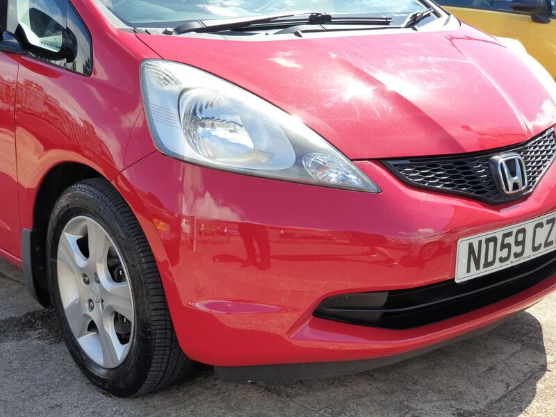 HONDA JAZZ I-VTEC ES 2009