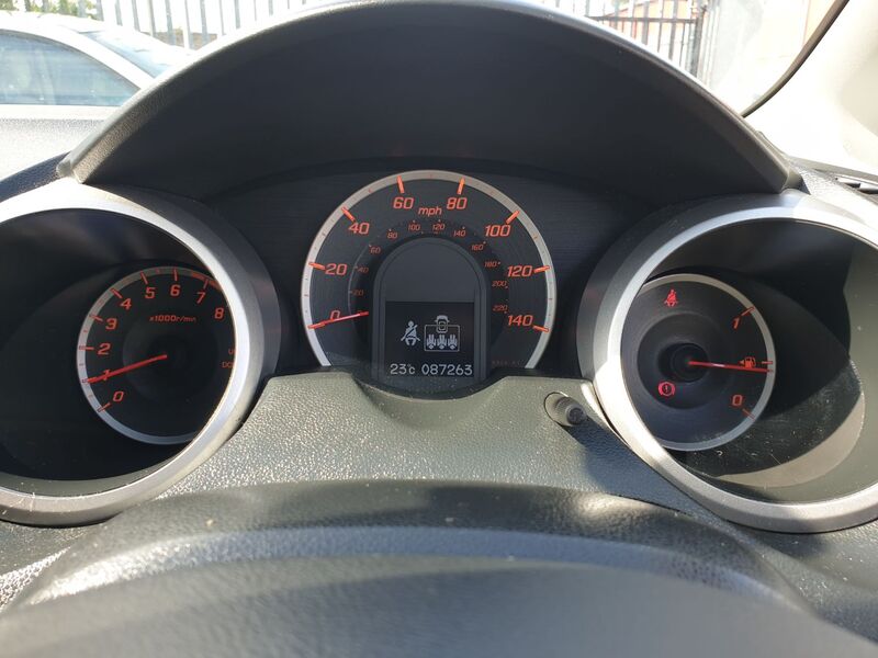 HONDA JAZZ I-VTEC ES 2009