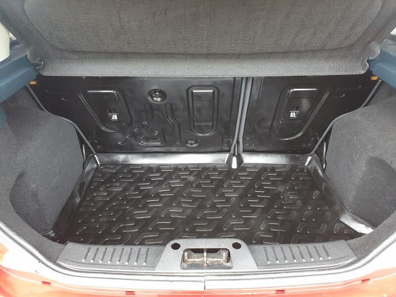 FORD FIESTA TITANIUM 2009