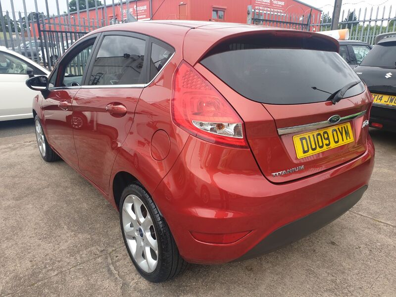 FORD FIESTA TITANIUM 2009