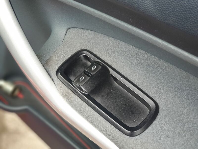 FORD FIESTA TITANIUM 2009