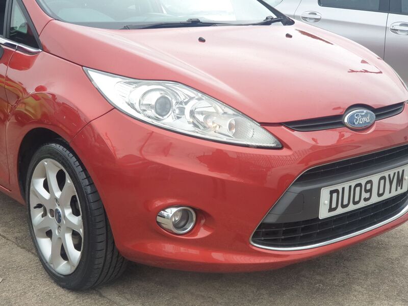 FORD FIESTA TITANIUM 2009