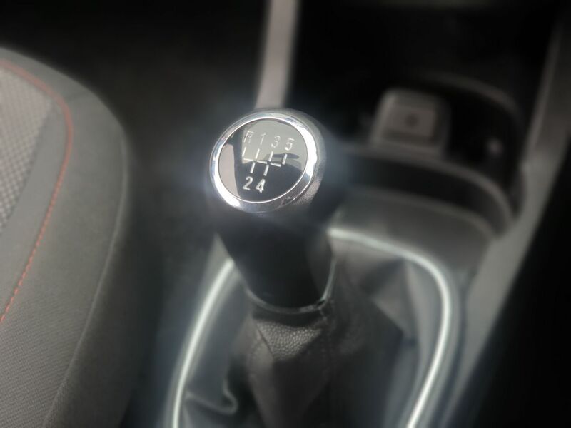 VAUXHALL CORSA LIMITED EDITION 2013