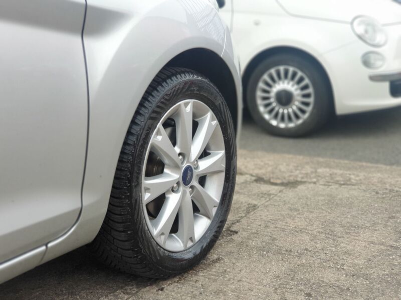 FORD FIESTA ZETEC 2010