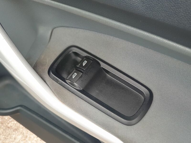 FORD FIESTA ZETEC 2010