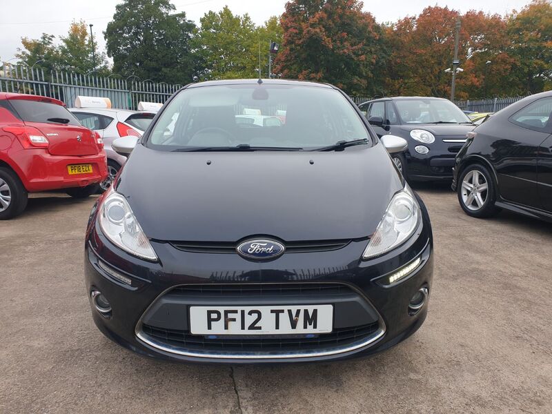 FORD FIESTA CENTURA 2012