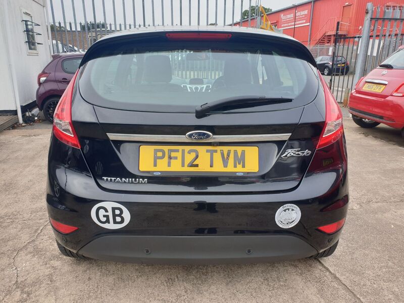FORD FIESTA CENTURA 2012