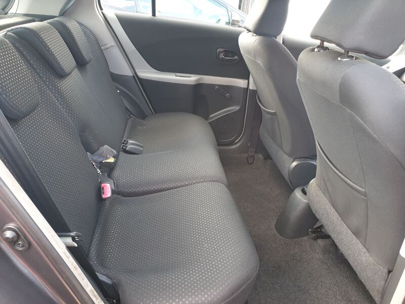 TOYOTA YARIS VVT-I TR 2010