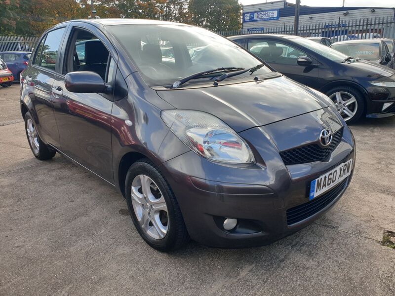 TOYOTA YARIS VVT-I TR 2010