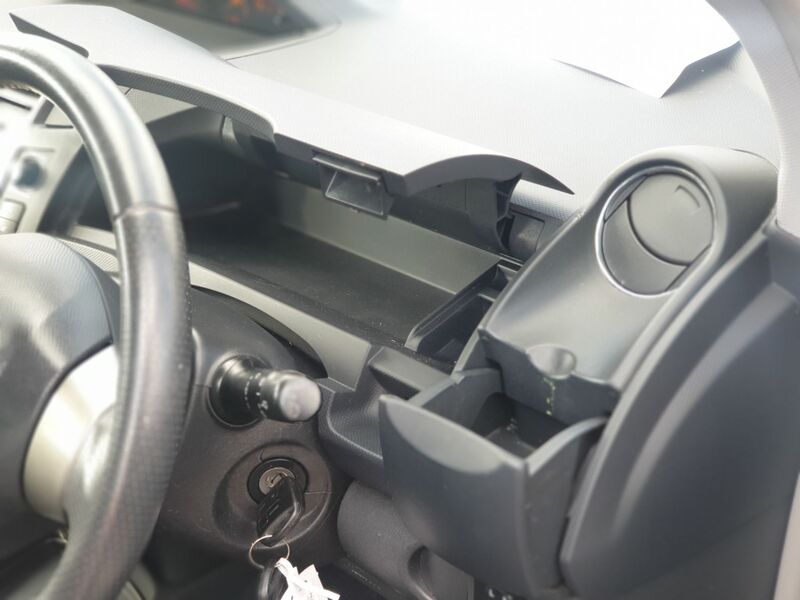 TOYOTA YARIS VVT-I TR 2010