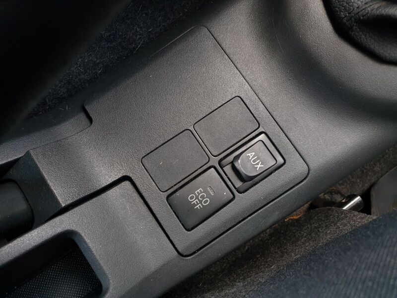TOYOTA YARIS VVT-I TR 2010
