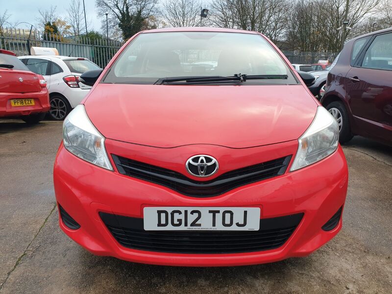 TOYOTA YARIS VVT-I T2 2012