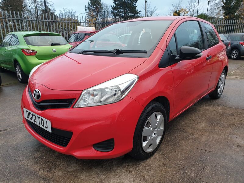 TOYOTA YARIS VVT-I T2 2012