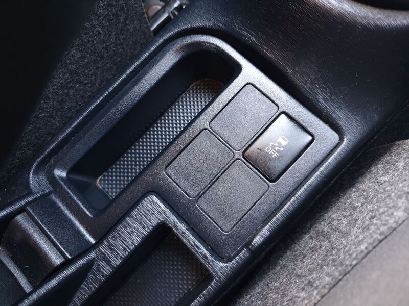 TOYOTA YARIS VVT-I T2 2012