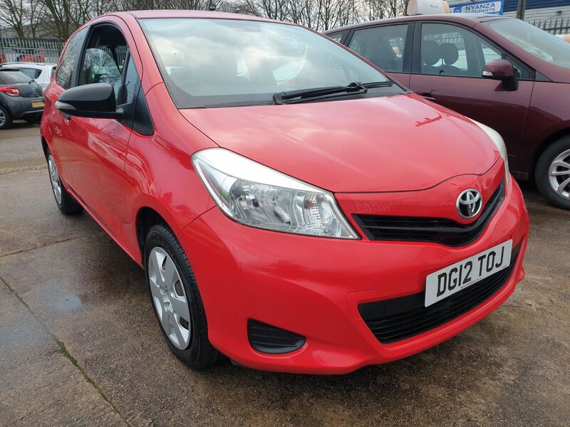 TOYOTA YARIS VVT-I T2 2012