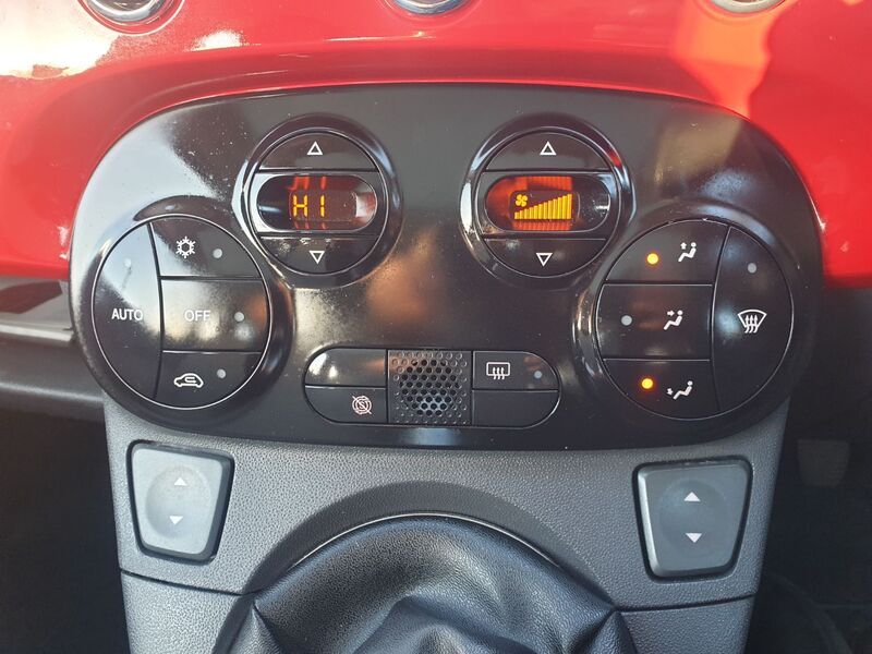 FIAT 500 LOUNGE 2013