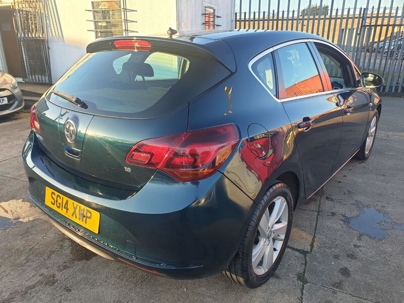VAUXHALL ASTRA SRI 2014