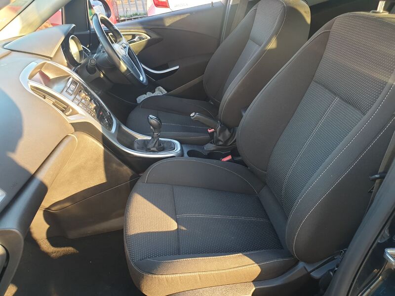 VAUXHALL ASTRA SRI 2014