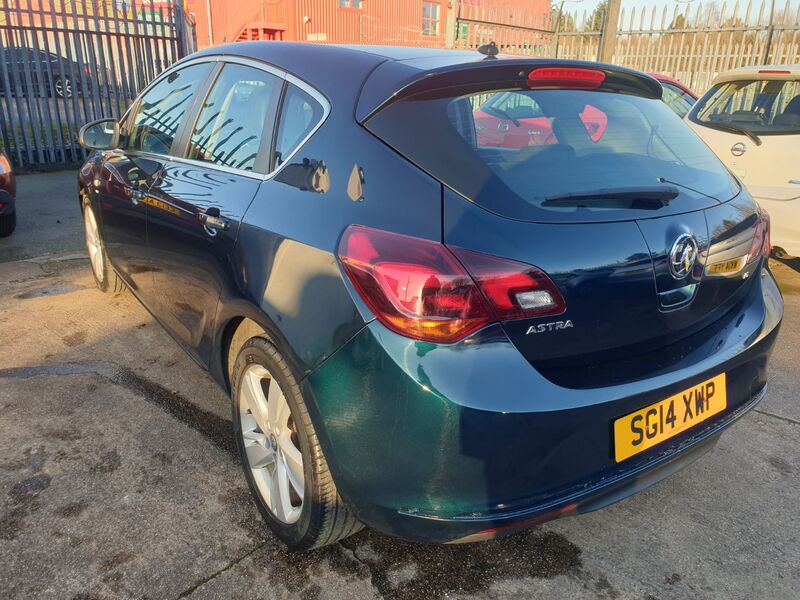 VAUXHALL ASTRA SRI 2014