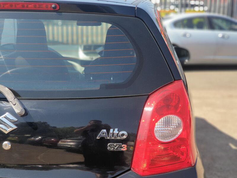 SUZUKI ALTO SZ3 2011
