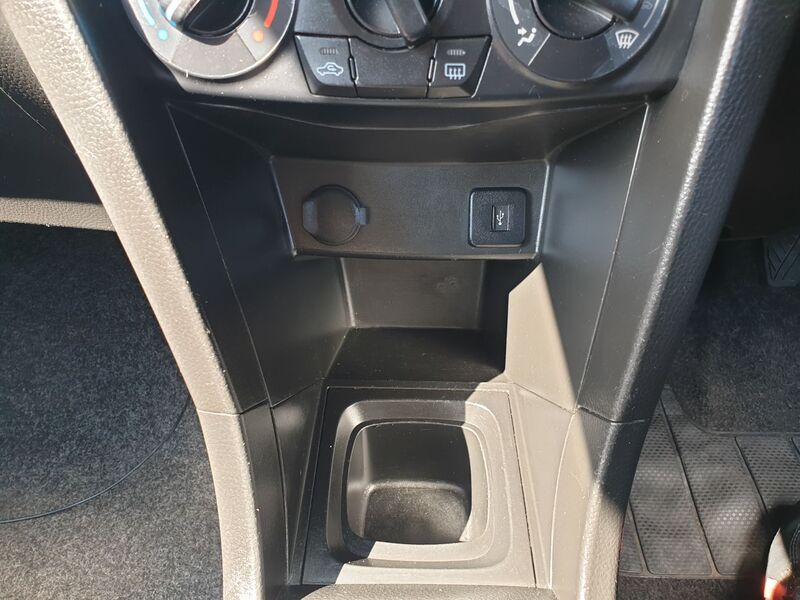SUZUKI SWIFT SZ2 2014