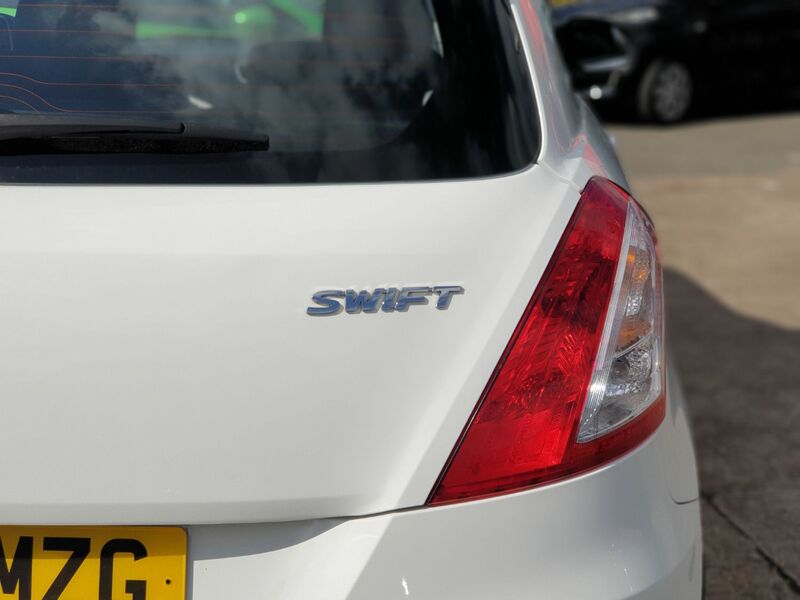 SUZUKI SWIFT SZ2 2014