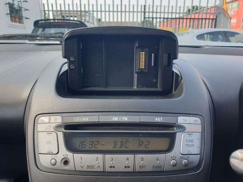 TOYOTA AYGO VVT-I MOVE 2014