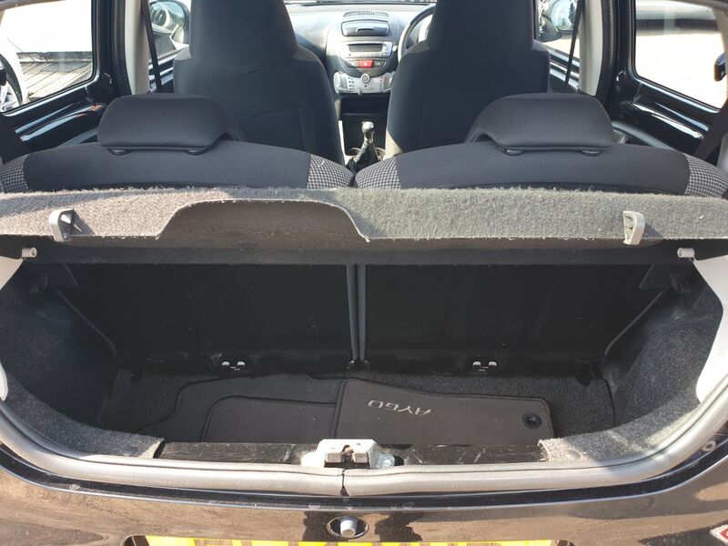 TOYOTA AYGO VVT-I MOVE 2014