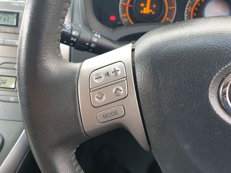 TOYOTA AURIS VVT-I TR STOPSTART 2009