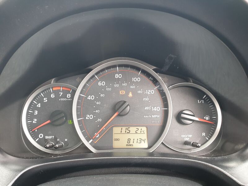 TOYOTA YARIS VVT-I TR 2012