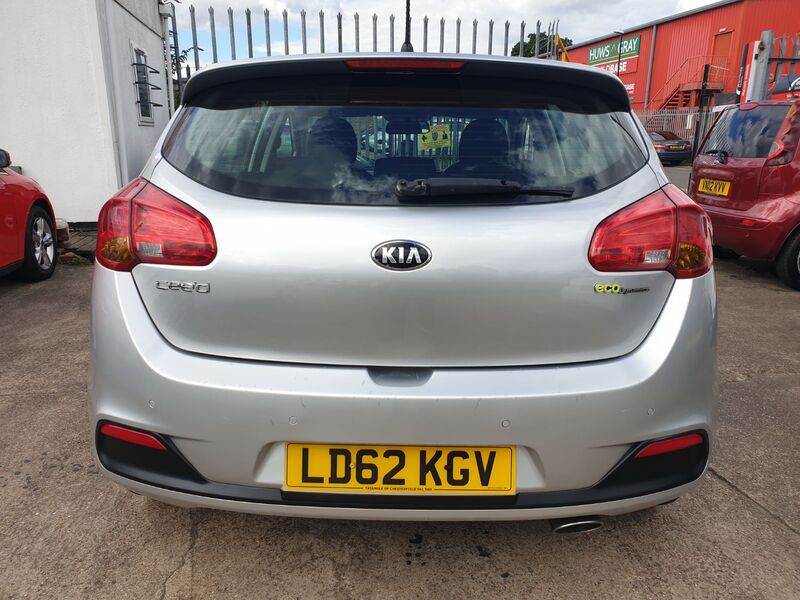 KIA CEED CRDI 2 ECODYNAMICS 2012