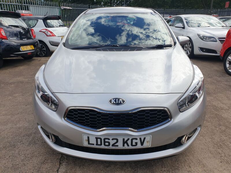 KIA CEED CRDI 2 ECODYNAMICS 2012