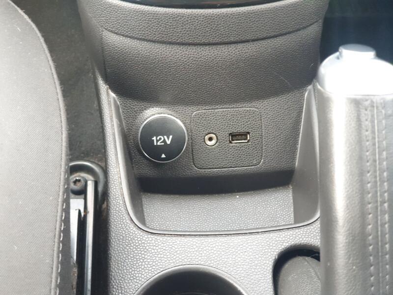 FORD FIESTA ZETEC 2014