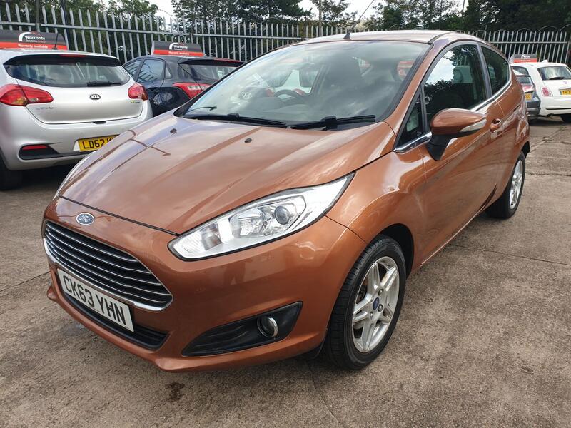 FORD FIESTA ZETEC 2014
