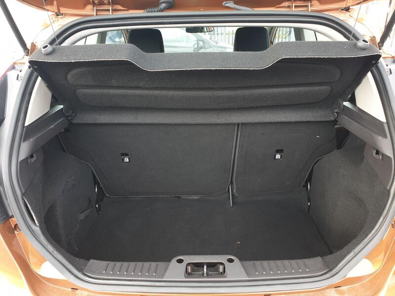 FORD FIESTA ZETEC 2014