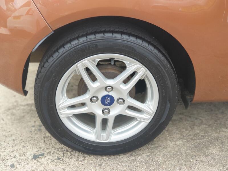 FORD FIESTA ZETEC 2014