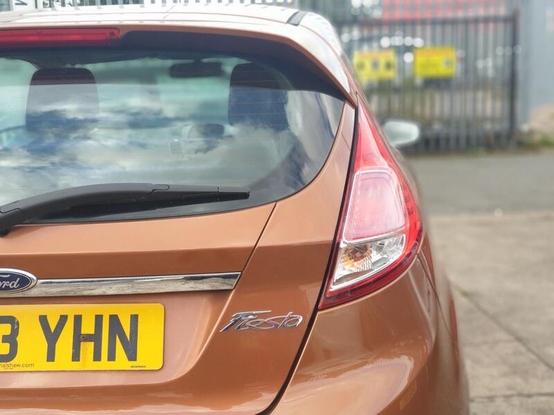 FORD FIESTA ZETEC 2014