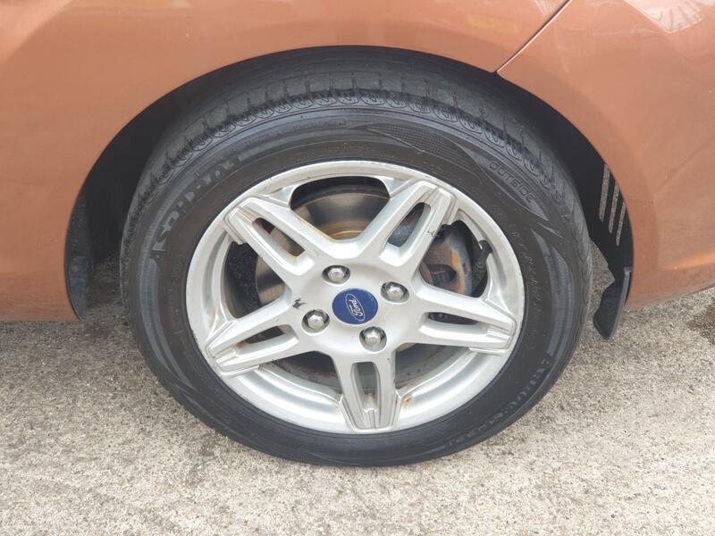 FORD FIESTA ZETEC 2014