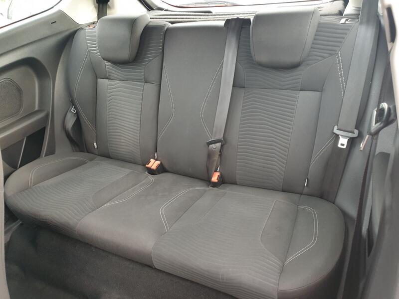 FORD FIESTA ZETEC 2014