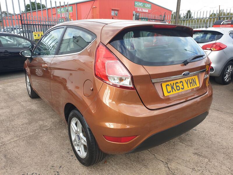 FORD FIESTA ZETEC 2014